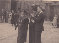 Grandparents and the father of the witness