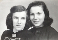 The Hadraba sisters; Věra is at right