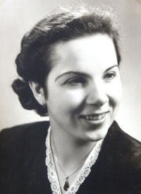 Věra Horáková (née Hadrabová)
