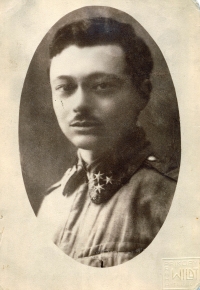 Witness's father Alexander Laufer in the rank of first lieutenant in the Austro-Hungarian army during the First World War