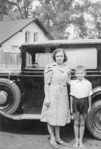 Zdeněk Beran with mother Vlasta, 1939-1940