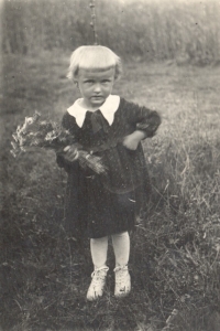 Květoslava Čaloudová at age four