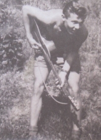 With his favourite guitar, 1947