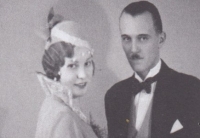 Wedding photograph of his parents, 1932