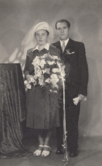 Wedding photo of the Wodák couple, 20 August 1944