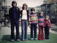 The Krčmář siblings standing in a row from the oldest to the youngest (František, Saskia, Ivo, Patrik and David), second half of the 1970s