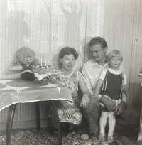 Jarmila, Eva, Martin Zálešák