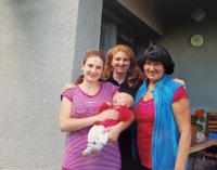 Jana Voráčková, daughter Heike, granddaughter Hajuška and great-granddaughter Bětuška, 2013