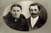 Grandparents of Jana Voráček, grandmother Johanna and grandfather Václav Lausecker, probably 1930 or earlier