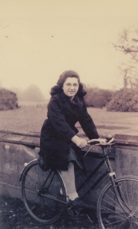 Mother Ruth Ornstein, UK, 1940