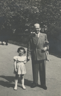 Mother Ruth with father Kurt Groll, 1950s