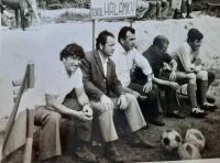 Halámky football players