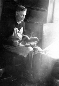 The shoemaker Maxmilián Mrázek, owner of the house during the war