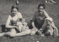 Parents Vlasta and František Fajkus with daughters Mila and Anna