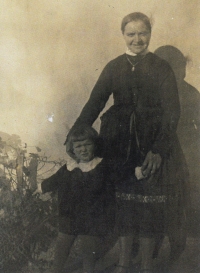 Witness with her nanny Ilona in 1932