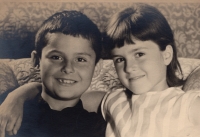 Zoltán so sestrou Katkou 1964 
