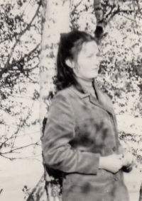 Marie Petrová 15 years old