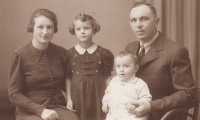 Mother Ludmila, sister Dana, Zdeňka, father Adolf, circa 1946