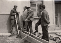 Collectivisation in Bousín, the last private farmer is at left, 1950s
