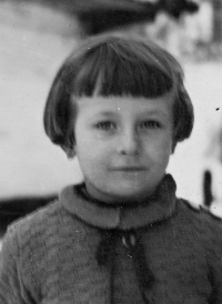 Zdeňka Stejskalová in 1943