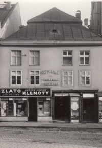House number 13 on the square in Jaroměř before the birth of Marie Fejtková