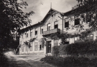 The Waldesduft Hotel and Restaurant in Klentnice belonged to the Grech family before the war
