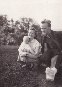 Vladimír Kotland with his sister Marie, married, Štorková, and her daughter Marie in Plačice, 1956