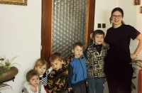 Part of grandchildren and two great-grandchildren - from left Karlík, Bětuška, Toníček, Romík, Vašík and Hajuška, 2017