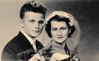 Newlyweds Zdeňka and Jim Pivrnec in 1957