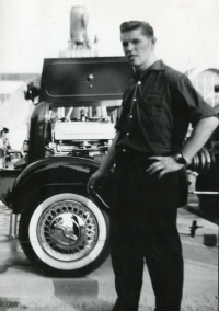 Josef Prejda at an engineering fair in Brno with the DS-16 fire engine, 1961. This exact same type of engine was already in Uhlířov by then. The municipality bought it in 1955 because the former engine which Uhlířov had received free of charge from its twin village of Čtyřkoly after the war was insufficient.
