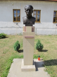 Památník Václav Drbola - popravený kněz, Babice 2015