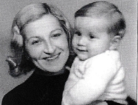 Witness's first photo with his mother, 1940s