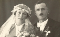 Wedding photographs of parents, 1935
