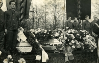  Photo from the funeral of the victims of the explosion on 1 February 1944 in the Bojkovice armoury, in which Ludmila Kuklová's cousin, Ludmila Kavková, died

 