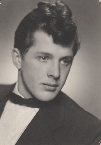 Vladimír Knob at the end of his high school studies, 1958
