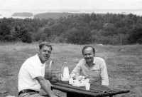 DX Club member Karel Honzík on the right with fellow "deixing" fan Bengt Ericson in Sweden