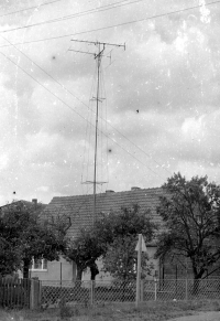 Antenna for long-distance reception at a family house in Belling between Berlin and Rügen, late 1970s/early 1980s