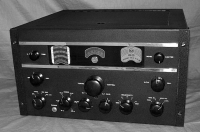 American army radio receiver RCA AR 88, which Václav Dosoudil bought in the 1980s