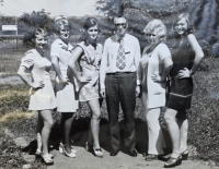 EX Pilsen - brigade at the Faculty of Education - hostess at EX Pilsen - Radka Samuel second from the left