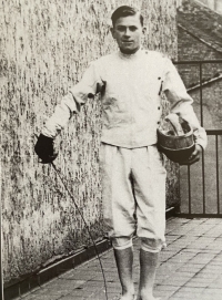 Karel Vágner, šermíř fleretem v Baníku Praha
