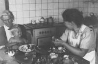 Photograph of Eva Šestáková, her mother Květa and grandmother Ludmila Havelka, Zahájí, 1949/1950