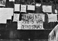 Signs at St. Wenceslas, November 1989
