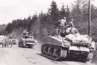 A road near Ptáčkovna, Písek, May 1945
