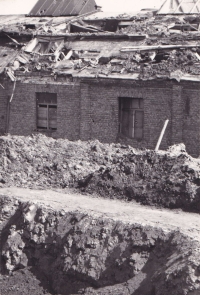 Aftermath of the air raid on Písek, 25 April 1945