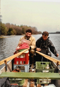 Luděk Rederer (right) with his colleague RNDr. V. Koza during monitoring at Vrchlice Reservoir in 1991