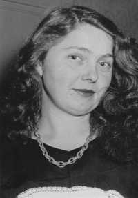 Věra Teplá's mother in 1962