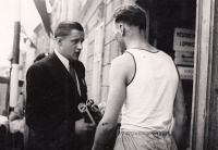 Josef Mizera, lomnický továrník, člen protinacistického odboje, po válce byl zvolen prvním předsedou národního výboru. V roce 1951 nejspíš zavražděn StB