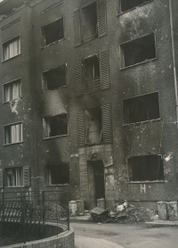 Witness's family's house in Nusle following the Prague Uprising, 1945
