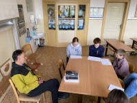 Photo taken during the interview with Zikmund Schwarzkopf with the student team within the Stories of our neighbours project 