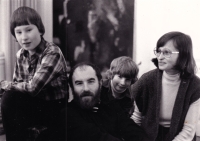 Jarmila Binarová with her husband and children